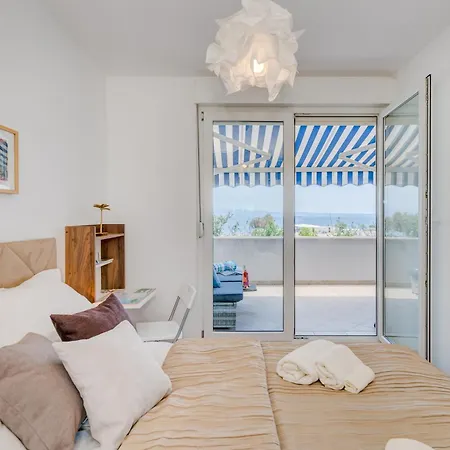 Апартаменты Sun & Palms *