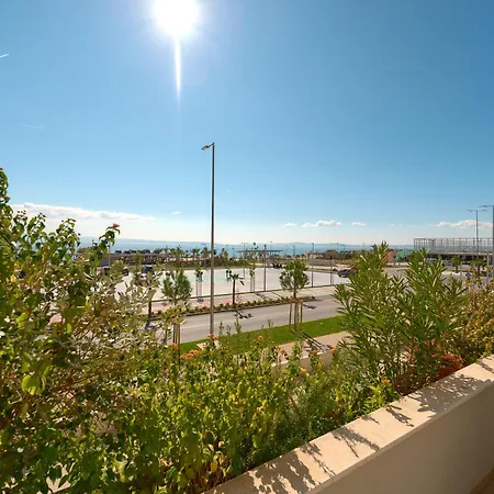 شقة Sun & Palms