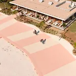 Апартаменты Sun & Palms